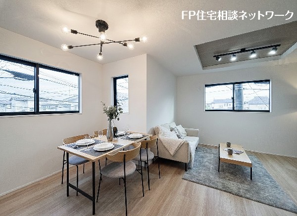 大切なご家族が集まるからこそLDKにはこだわりたいですよね！休日はおひさまの光をたっぷりと取りこめるリビングでゆったりと過ごしませんか？