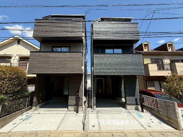 外観:【類似外観同仕様】施工例のため分譲中の建物とは外壁、屋根開口部等の形状・仕様が異なります。