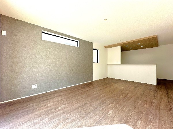 家族の一体感を感じられる広々としたスペース。家族と過ごす時間を大切にする方にピッタリのゆとりの住空間です。