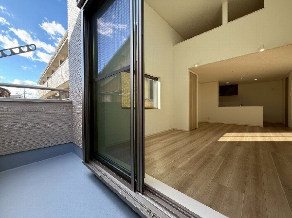 外観:バルコニー