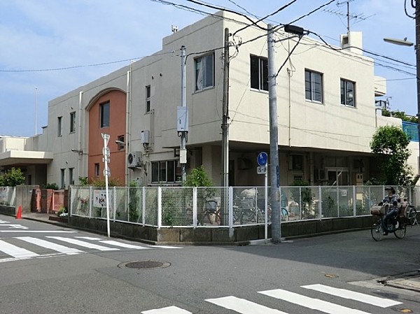 周辺環境:出来野ルーテル保育園(一人ひとりの園児と向き合い 子どもたちの自主性・個性を尊重します。)