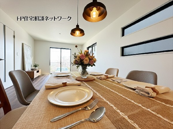 【リビング19.3帖】  本画像はAIがCGで家具を作成しており、実際の現地に家具は設置されておりません。また、販売価格に家具等は含まれておりません。