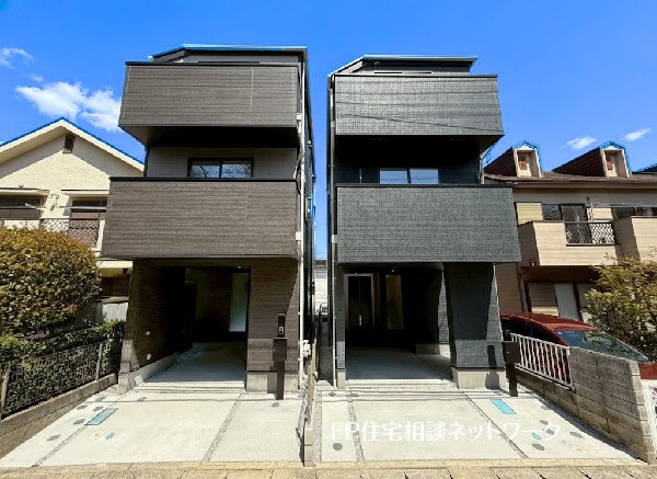 外観:【類似外観同仕様】施工例のため分譲中の建物とは外壁、屋根開口部等の形状・仕様が異なります