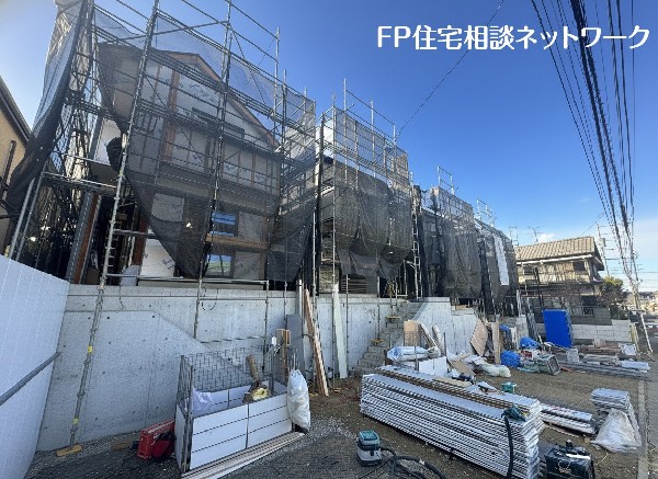 外観:四季を通じて自然と触れ合えるスポットが周辺には盛りだくさん！お散歩やジョギング、週末のご家族での遊びに最適です。