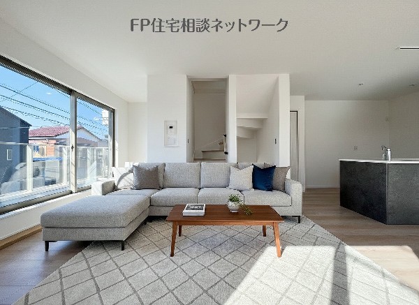 ■リビング■本画像はAIがCGで家具作成しており、実際の現地に家具は設置されておりません。また、販売価格に家具等は含まれておりません。