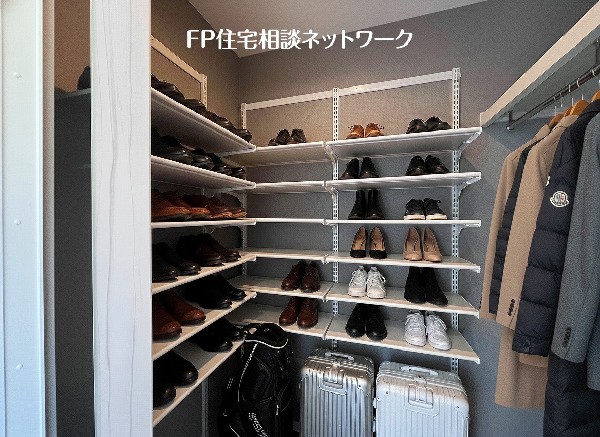 ■収納■本画像はAIがCGで小物等を作成しており、実際の現地に小物等は設置されておりません。また、販売価格に小物等は含まれておりません。