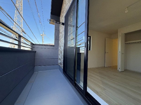 外観:バルコニー