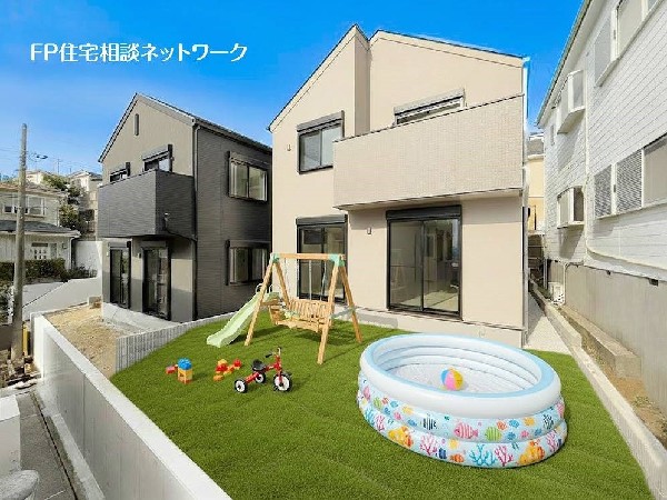 外観:【類似外観同仕様】施工例のため分譲中の建物とは外壁、屋根開口部等の形状・仕様が異なります。