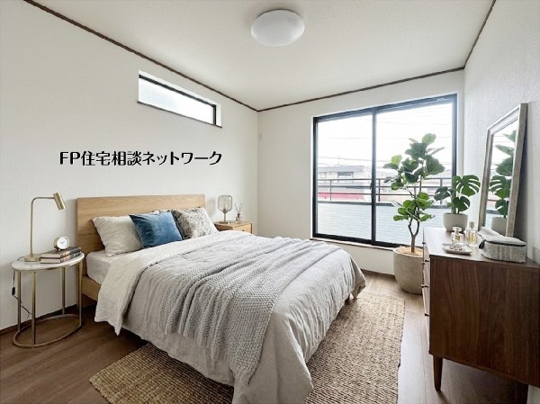 【洋室│6帖】本画像はAIがCGで家具作成しており、実際の現地に家具は設置されておりません。また、販売価格に家具等は含まれておりません。