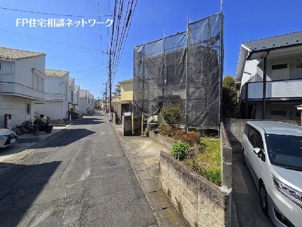 外観:小田急線「読売ランド前」駅まで徒歩7分！2階建が建並ぶ閑静な住宅街に位置し、静かな日常生活を送る事が出来ます。