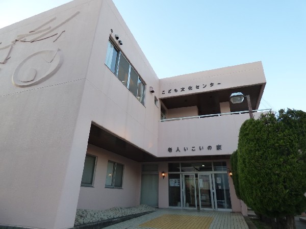 周辺環境:子母口こども文化センター　(各種遊具の貸し出しや外出行事、他の館との合同で行われるキャンプなどお子様にうれしい施設です。)