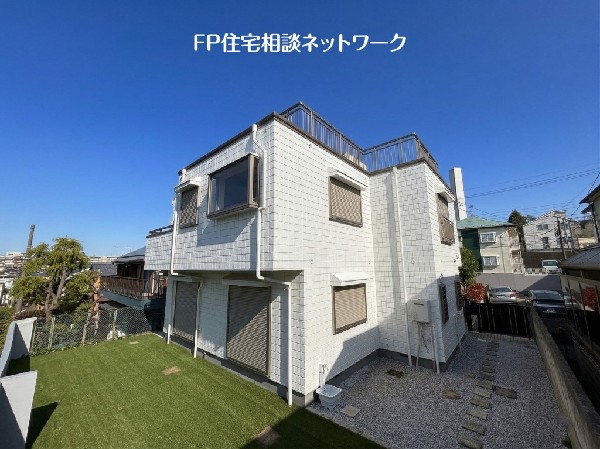 外観:閑静な住宅地で子育て家族にピッタリ。自然に包まれた穏やかな暮らしを実現するための、ゆとりある住環境が整っています。