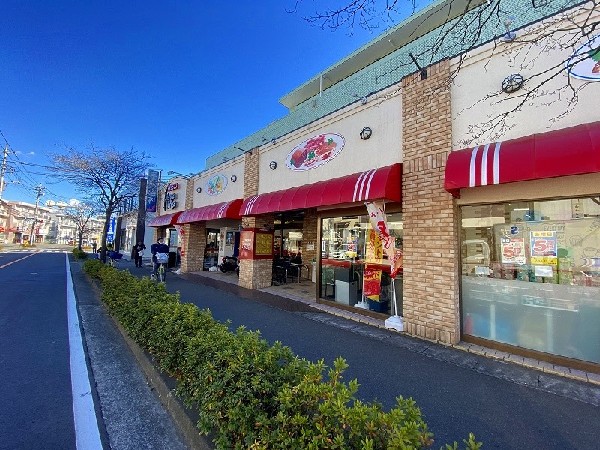 周辺環境:フレスコベンガベンガ長沢店　(食の安全・安心はもちろん、旬や美味しさへのこだわりを持ち続け、地域のお客様へ「おいしい毎日」をお届けいたします。)