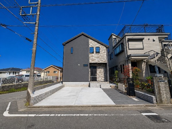 外観:毎日のお散歩も快適な緑に恵まれた閑静な住宅地は、伸び伸びスローライフを叶えてくれます。