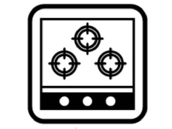 ガスコンロ　同時並行で調理しやすい3口コンロです。お料理を同時にすすめることができ、料理時間の短縮にもなります。