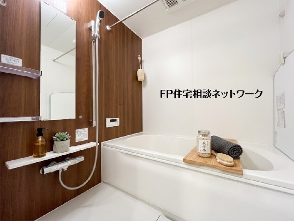 【浴室】  本画像はAIがCGで家具を作成しており、実際の現地に家具は設置されておりません。また、販売価格に家具等は含まれておりません。