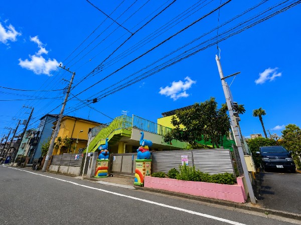 周辺環境:川崎協立幼稚園(たっぷりと遊び、その中で、自分の頭で物事を考え、判断して行動してほしいとの考えから、様々な体験を多く取り入れています。)
