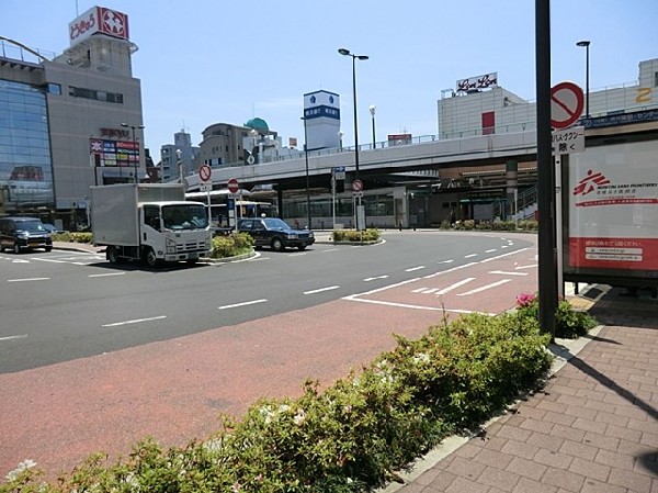 周辺環境:中山駅(駅周辺には大型スーパー・飲食店などが充実。横浜線・グリーンライン2路線利用可でアクセスも便利です。)