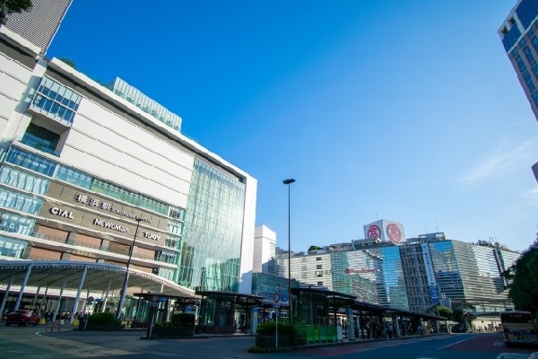 周辺環境:横浜駅(東横線／みなとみらい線・JR各線・京急・相鉄・横浜市営地下鉄の11路線が乗り入れるターミナル駅です。)