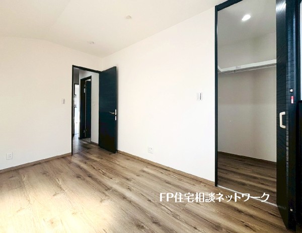 全居室クローゼット付ですっきり片付く住まい。居室空間を隅々まで使えるのが嬉しいですね。