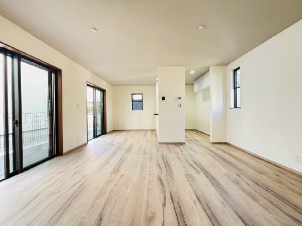 オープンでのびやかな空間を生み出す、広がりとゆとり。家族と過ごす時間を大切にしたい方にぴったりです。