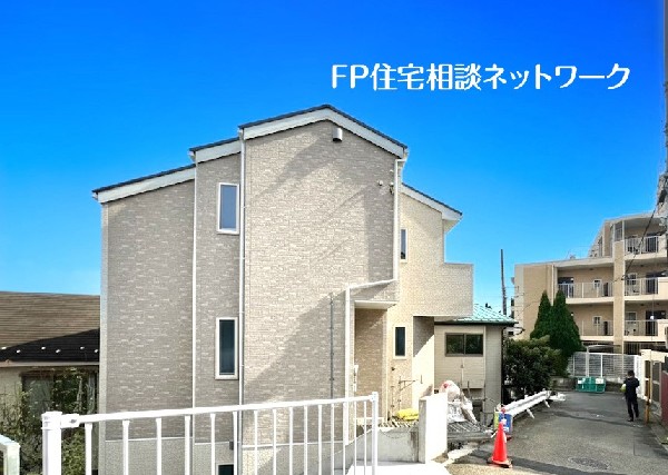 外観:東急東横線「菊名」駅徒歩13分の便利な立地！JR横浜線、東急東横線の2路線利用でき通勤・通学も快適。