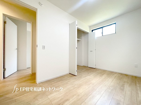 全居室クローゼット付ですっきり片付く住まい。居室空間を隅々まで使えるのが嬉しいですね。