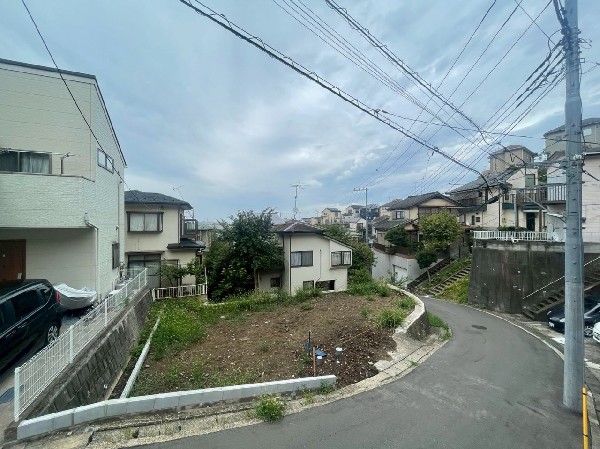 外観:四季を通じて自然と触れ合えるスポットが周辺には盛り沢山！自然に包まれた穏やかな暮らしが待っています。