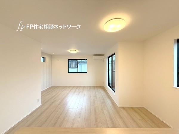 対面タイプのキッチンは出来上がったお料理をお子様が運ぶなど、お手伝いの機会も増えそうですね。