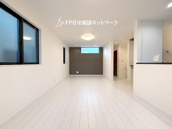 19帖の広々ＬＤＫ。導線もしっかりと取れているので、ソファーなどの家具もしっかりと配置できます。