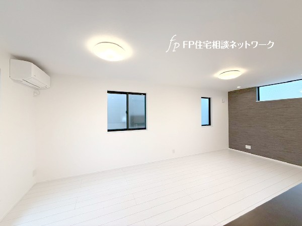 対面タイプのキッチンは出来上がったお料理をお子様が運ぶなど、お手伝いの機会も増えそうですね。