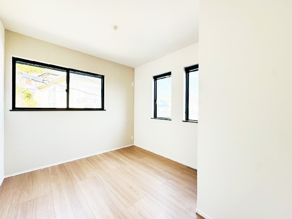 2面採光のお部屋は、おひさまの光と爽やかな風をたっぷりと取り込むことができます。湿気もこもりません。