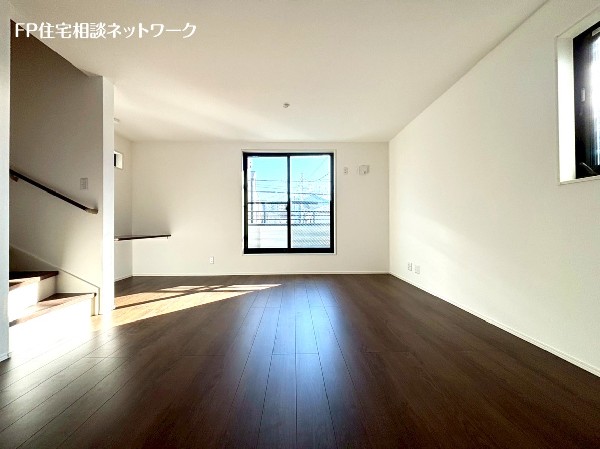 18.6帖の広々ＬＤＫ。導線もしっかりと取れているので、ソファーなどの家具もしっかりと配置できます。