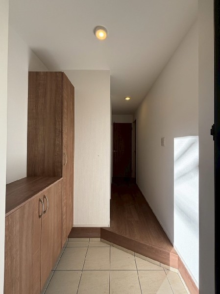 散らかりがちな玄関をスッキリと保てる玄関収納は、家の中に入る時最初に目に付く場所だからこだわりたい。