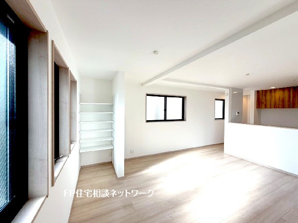 オープンでのびやかな空間を生み出す、広がりとゆとり。家族と過ごす時間を大切にしたい方にぴったりです。