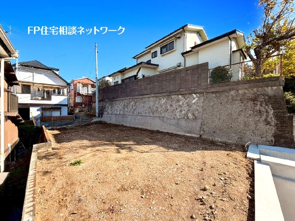 外観:約150m2のの広々敷地。広いお庭、ゆとりある間取りで可能性が広がります。お好きなメーカーで建築可能。