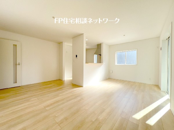 オープンでのびやかな空間を生み出す、広がりとゆとり。家族と過ごす時間を大切にしたい方にぴったりです。