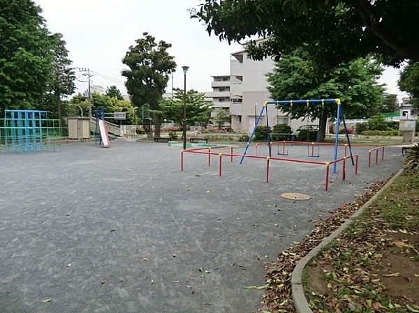 周辺環境:浦島丘公園(ブランコ等遊具があります。カメの形をした珍しい砂場があります。  )