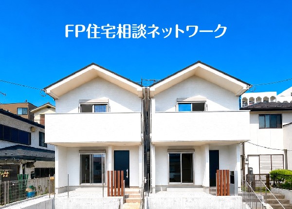 外観:閑静な住宅地に馴染む落ち着いた色合いの外観。長く愛着を持って住むからこそシンプルな色目に仕上げました。