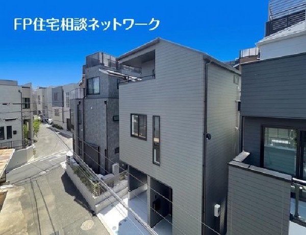 外観:閑静な住宅地にあり、スーパー、コンビニ、病院、公園まで徒歩１０分以内で行ける便利な立地です。