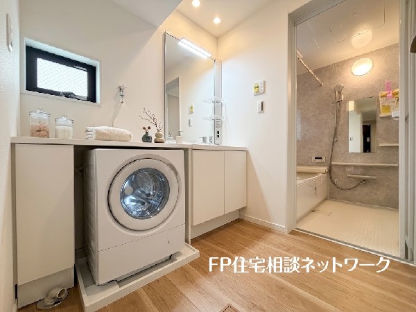 本画像はAIがCGで家具・小物作成しています。現地には設置されておらず販売価格に含まれておりません。