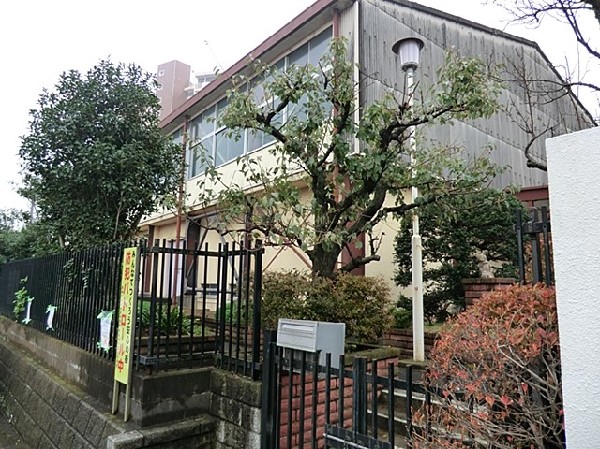 周辺環境:南神大寺小学校(１学年１～２クラスの小規模校。学校教育目標は「みつめ　みがきあい　みらいをひらく　南神の子」。)