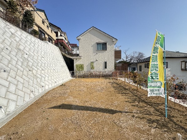 外観:毎日のお散歩も快適な緑に恵まれた閑静な住宅地は、伸び伸びスローライフを叶えてくれます。