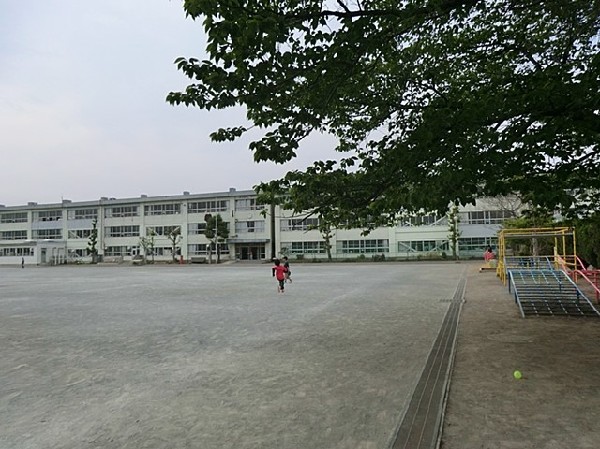 周辺環境:茅ケ崎市立松林小学校