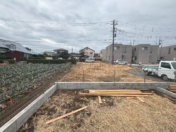 外観:四季の移り変わりを感じられる贅沢な空間。緑の潤いを感じられる環境でホッと生活できそうです。