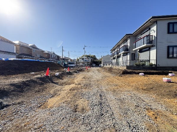 外観:閑静な住宅地で子育て家族にピッタリ。緑の潤いを感じながらホッと生活できそう。