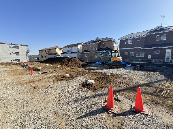 外観:閑静な住宅地で子育て家族にピッタリ。緑の潤いを感じながらホッと生活できそう。