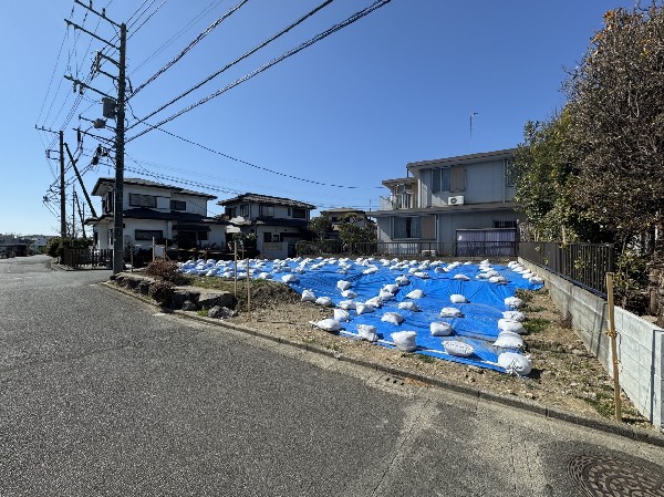 外観:第一種低層住居専用地域の良好な住環境が保たれたエリア。空が広く緑の多い閑静な趣を感じる環境です。