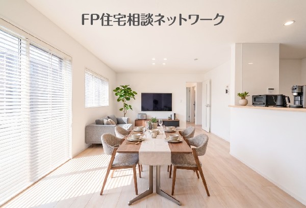 光あふれるLDK♪（本画像はAI加工済みであり、現地に家具等はなく価格にも含まれていません）  