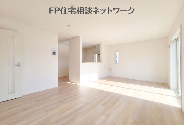 子供たちが元気に笑いながら走り回っている姿が目に浮かぶ空間です。  